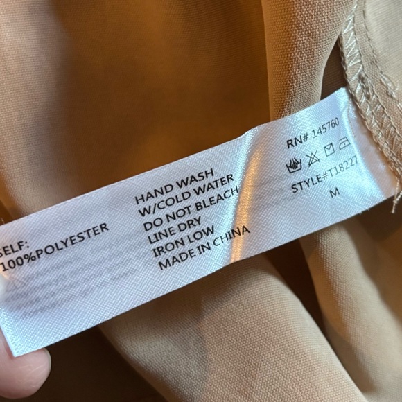 Camellia Tan Semi-Sheer Cropped Military-style Short Sleeve Button Down, Med - Picture 5 of 9